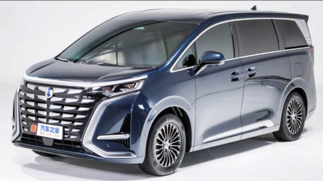 Mobil mirip Alphard laku banget, BYD Denza D9