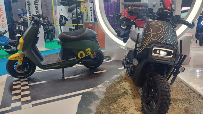 NIU GOVA-03 kolaborasi dengan Smoked Garage