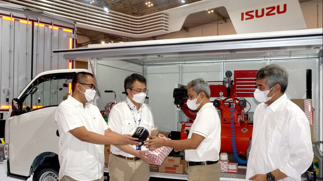 Isuzu Resmikan Part Depo di GIIAS 2022