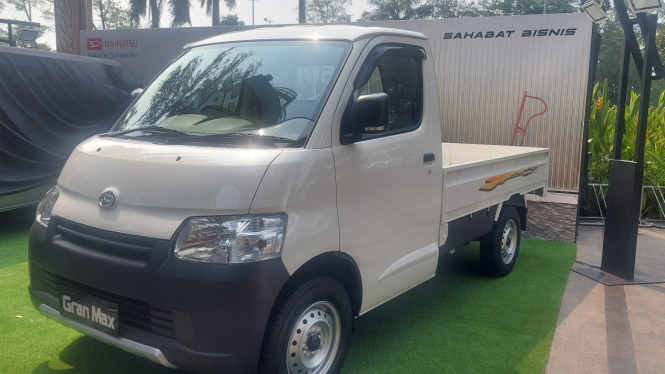 Daihatsu New Gran Max