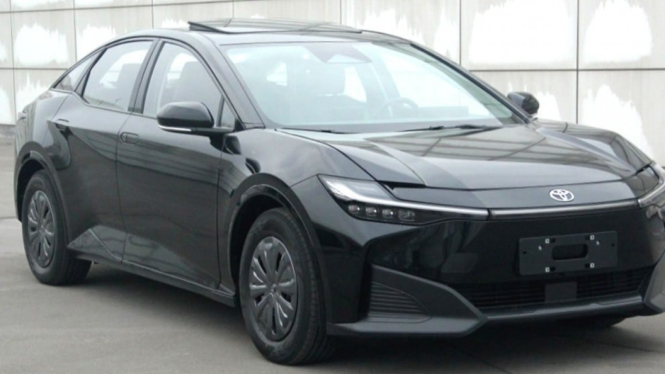 Toyota bZ3 mobil listrik kolaborasi BYD
