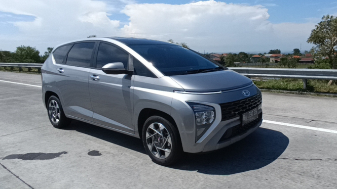 Hyundai Stargazer