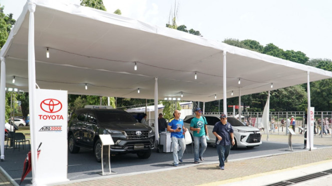 Test drive mobil Toyota