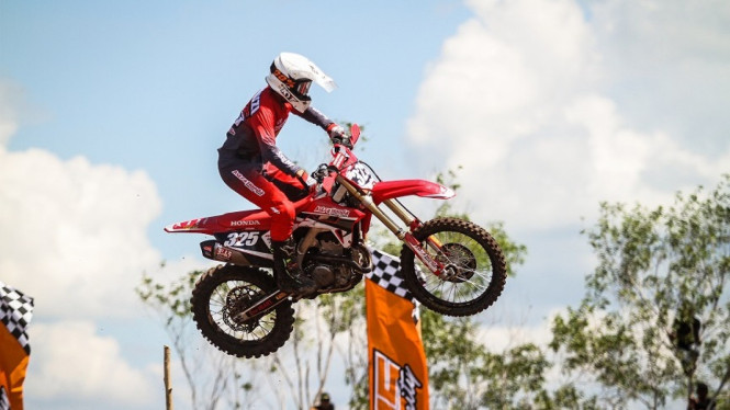 Crosser AHM raih juara di IndoMX