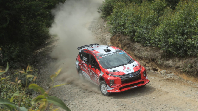 Mitsubishi Xpander AP4 Rally Danau Toba