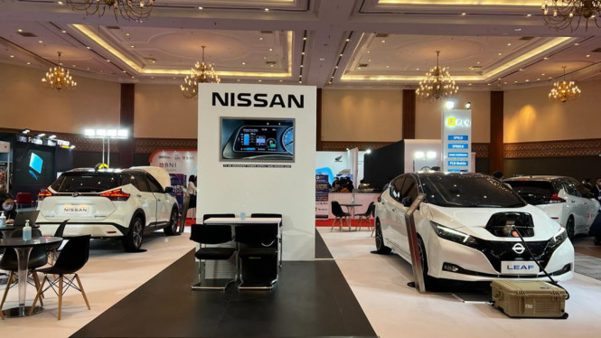 Mobil listrk Nissan di IEMS 2022