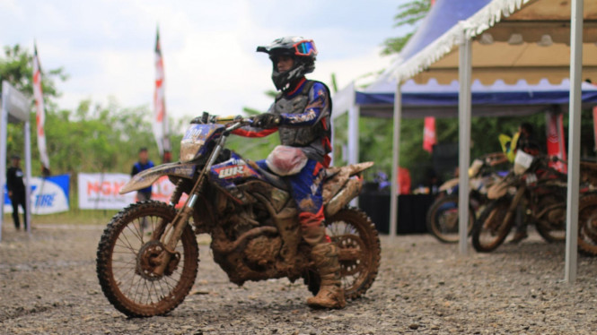 Shell bLu cRu Yamaha Enduro Challenge