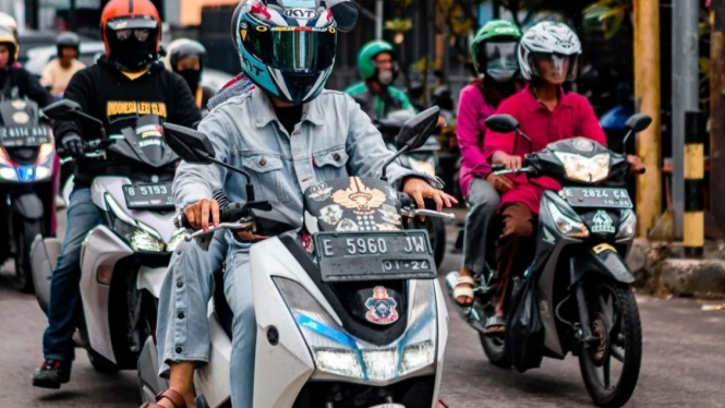 Pengendara Yamaha Lexi