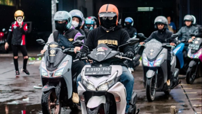 Pengendara Yamaha Lexi