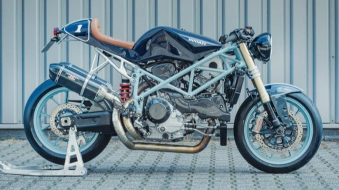 Modifikasi Ducati 999 Cafe Racer