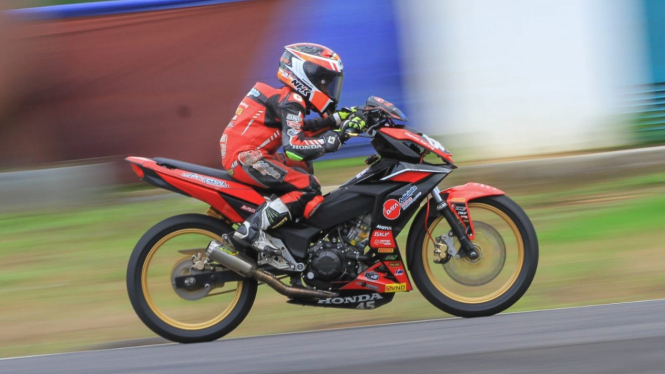 Pembalap 10 tahun ini juara di One Prix