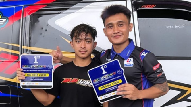 Nicky Hayden dan Yoga Adi Pratama