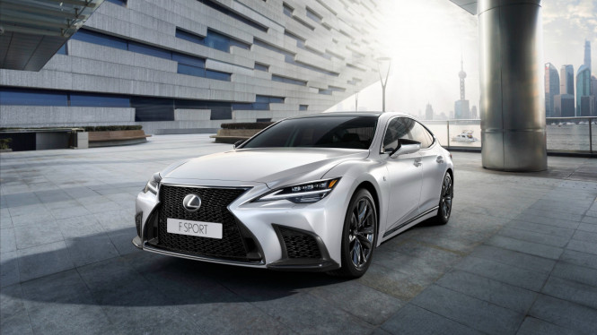 Lexus LS 500h F Sport meluncur di RI