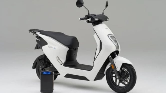 Skuter Listrik Honda EM1 e: