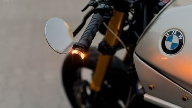 Modifikasi BMW K75 Cafe Racer