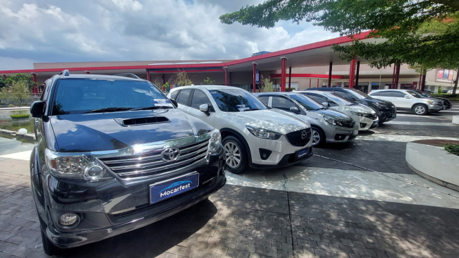 Mobil bekas di Mocarfest 2022