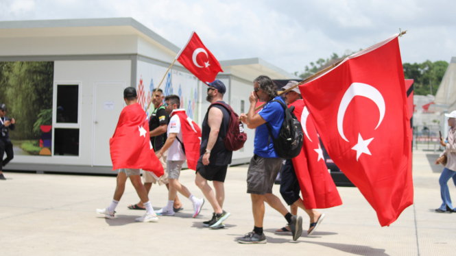 Teman Sekampungnya Toprak Razgatlioglu