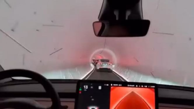 Terowongan buatan Elon Musk bisa macet juga