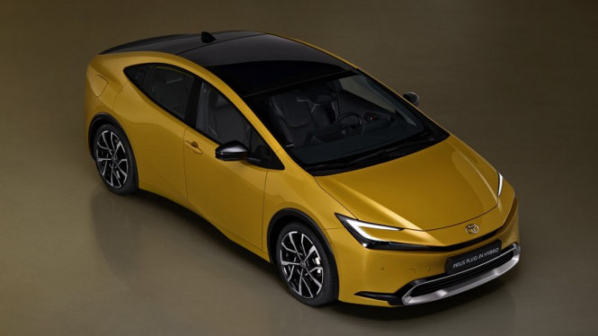 Toyota Prius terbaru