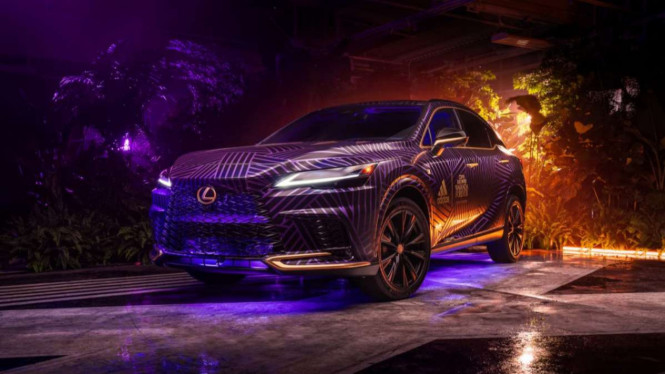 Lexus RX 500h edisi Wakanda