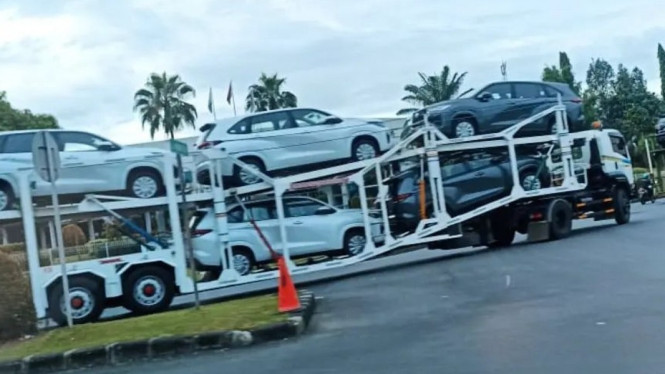 Toyota Innova Hybrid