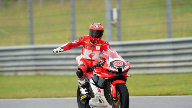 Andi Gilang Juara Asia