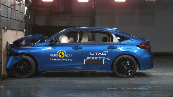 Hasil uji tabrak Honda Civic e:HEV