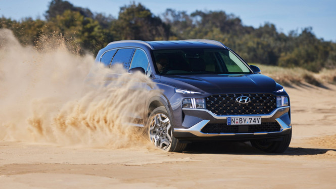 Hyundai Santa Fe Hybrid