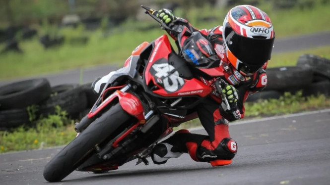 Bocah 10 tahun juara 3 di Oneprix