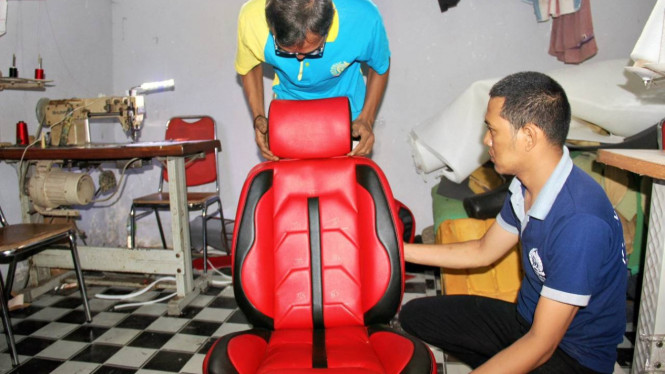 Retrim Jok Mobil