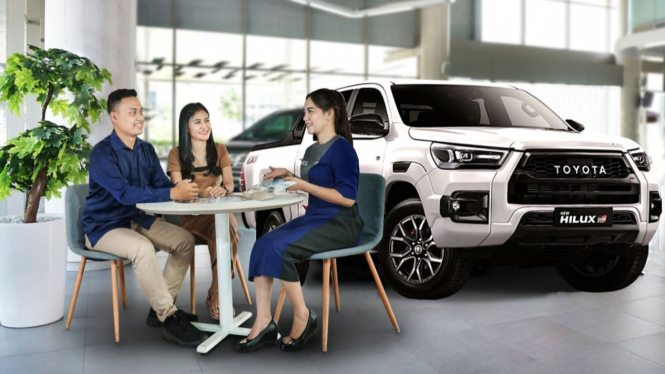Toyota Hilux GR Sport di diler Auto2000