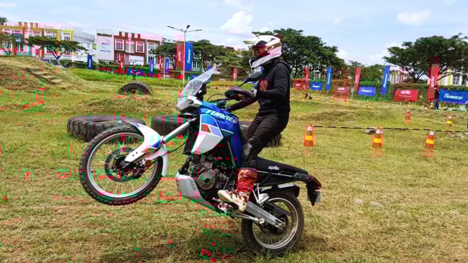 Test Ride Aprilia Tuareg 660