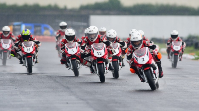Calon pembalap muda Indonesia Astra Honda Motor