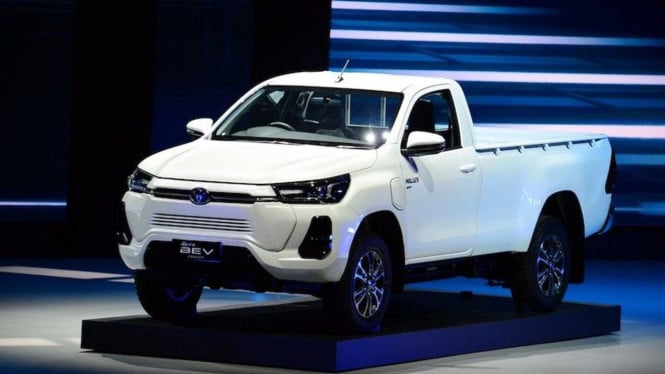 Mobil listrik Toyota Hilux
