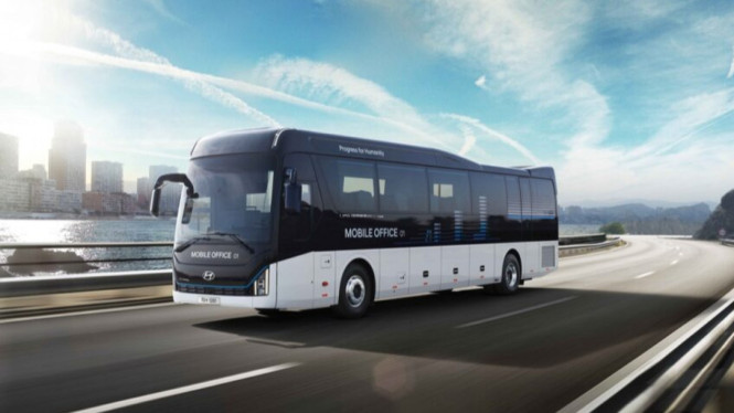 Bus Hyundai, Universe Mobile Office