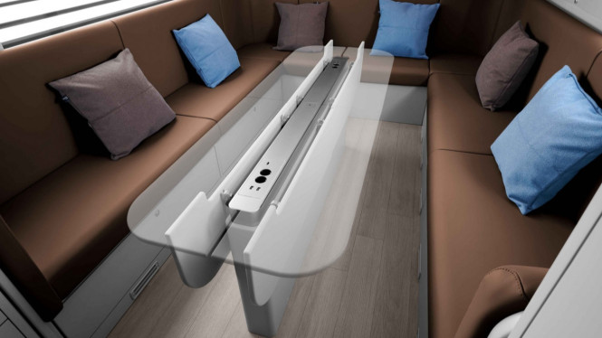 Bus Hyundai, Universe Mobile Office