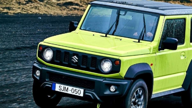 Suzuki Jimny 5 pintu