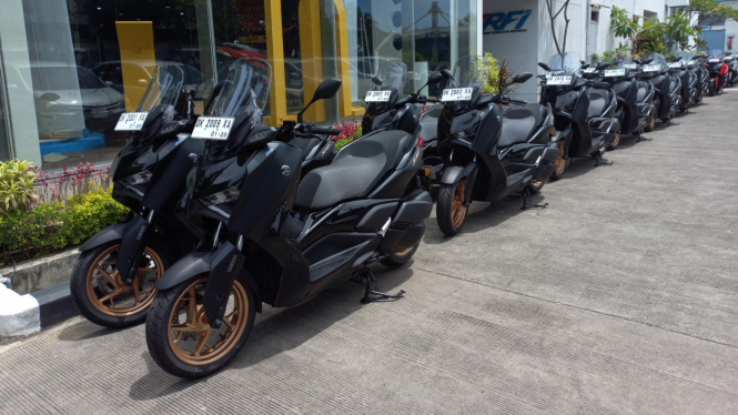 Yamaha XMAX