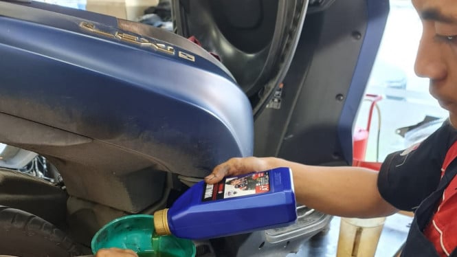 Tips oli mesin setelah motor digunakan jalan jauh