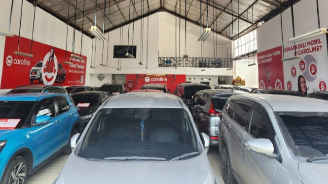 Diler  mobil bekas Caroline