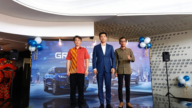 Jajaran direksi Chery di diler Pluit