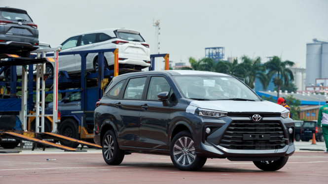 Eskpor mobil Toyota buatan Indonesia