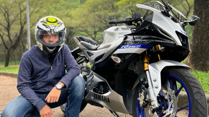 Yamaha R15 jadi pilihan pilot