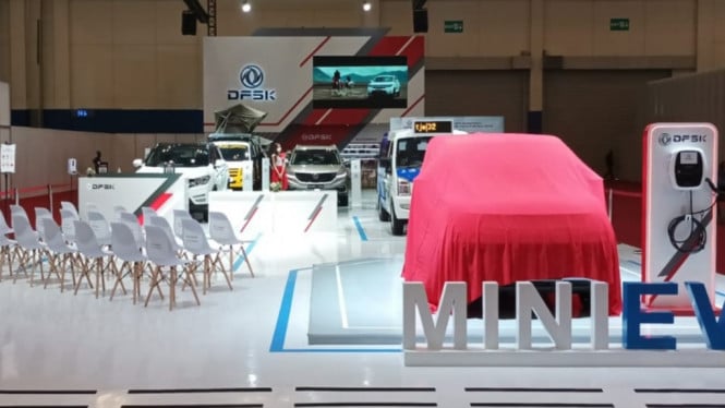 Mobil baru DFSK di IIMS 2023