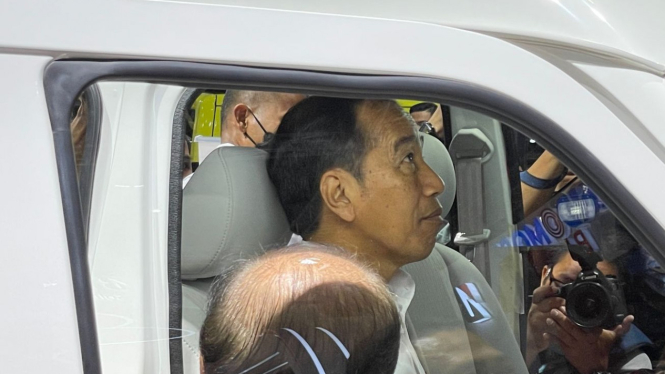 Presiden Jokowi Esemka Bima EV