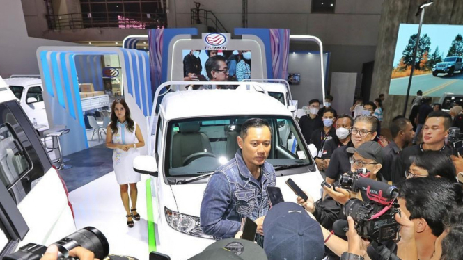 Agus Harimurti Yudhoyono (AHY)