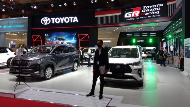 Booth Toyota di IIMS 2023