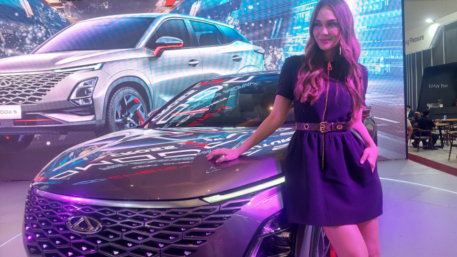 Luna Maya kepincut Chery Omoda 5