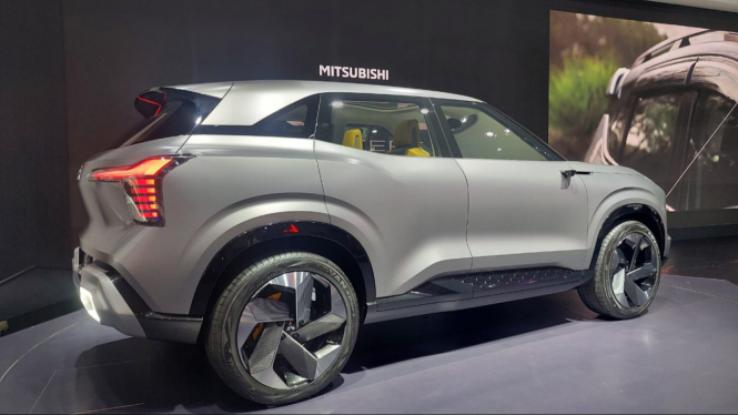 Mitsubishi XFC Concept di IIMS 2023