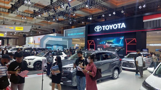 Booth Toyota di IIMS 2023
